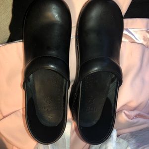 Dansko size 42